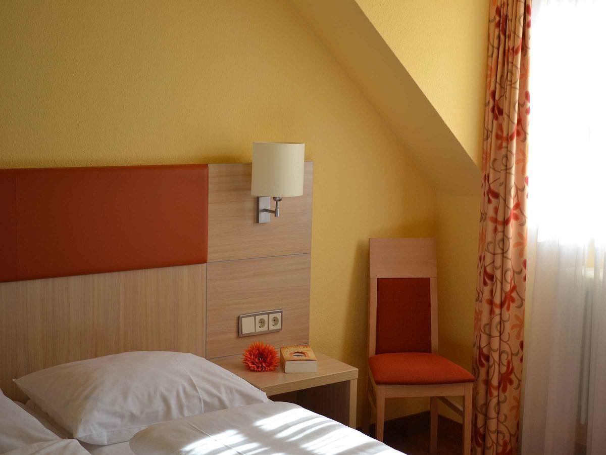 Hotel-Gasthof Rotes Ross Markt Einersheim المظهر الخارجي الصورة
